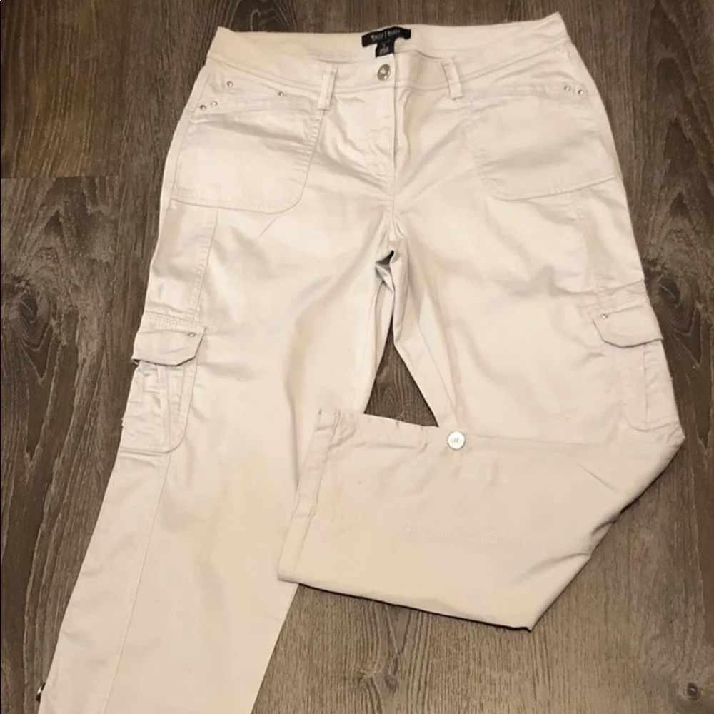 WHBM Light Gray Capri Pants